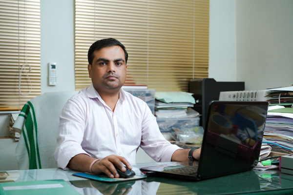 Dr. Shambhu Kumar